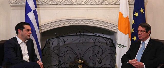 Τσίπρας σε Αναστασιάδη: “Ελλάδα-Κύπρος πυλώνες σταθερότητας”