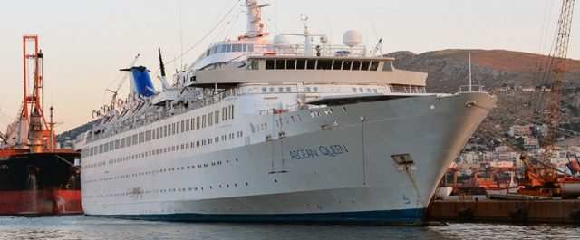 Στον Πειραιά το κρουαζιερόπλοιο για τα θύματα της κακοκαιρίας