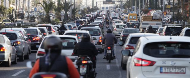 Μικρές αλλαγές στα τέλη κυκλοφορίας – Αναρτώνται στο Taxis