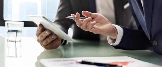 Ρύθμιση χρεών στο δημόσιο έως 50000 ευρώ – Περικοπές προστίμων