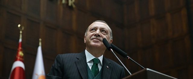 Θρασύς Ερντογάν: “Σας κόψαμε το χέρι με την κατάκτηση της Κύπρου”!