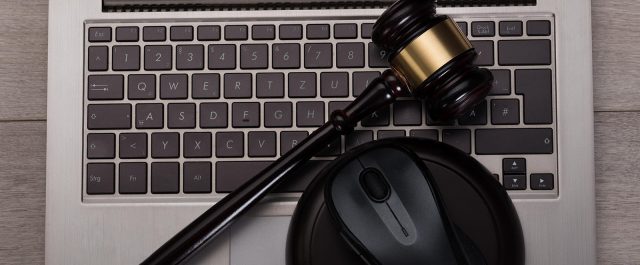 Ανεστάλη η απεργία των συμβολαιογράφων – Ηλεκτρονικοί πλειστηριασμοί από Τετάρτη