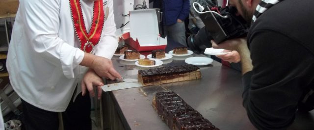 Στην Καρδίτσα η μεγαλύτερη νουγκατίνα στον κόσμο!