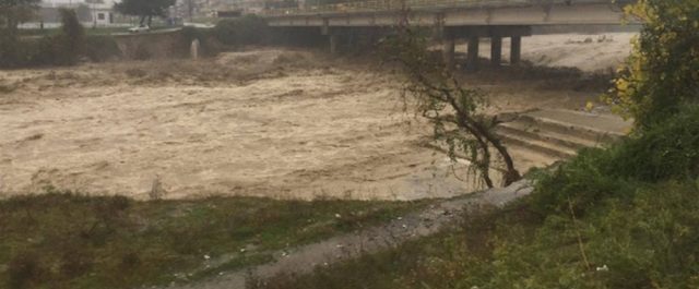 Σε κατάσταση συναγερμού και η Πιερία, κλειστά τα σχολεία την Παρασκευή