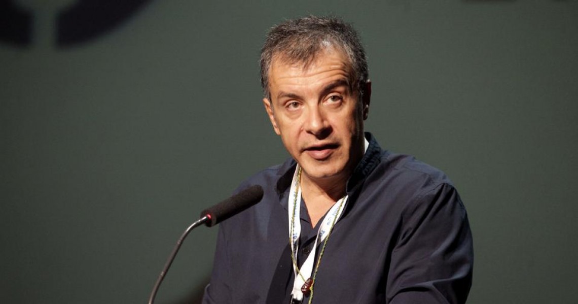 Τα επτά “ΔΕΝ” Θεοδωράκη για το Πολυτεχνείο: Δεν είναι εξέγερση και πάλη λαϊκή