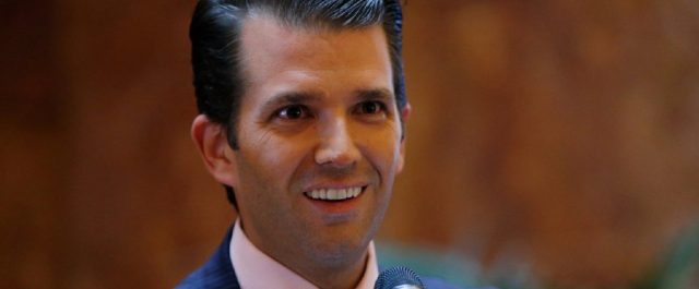 Ο Ντόναλντ Τραμπ Τζούνιορ μιλά στην κόρη του για σοσιαλισμό κι εξοργίζει το twitter!