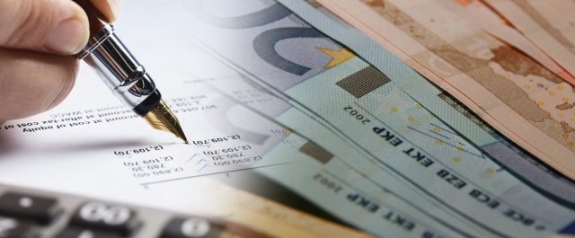 Προϋπολογισμός: Πλεόνασμα 3,8%, και ανάπτυξη 2,5%