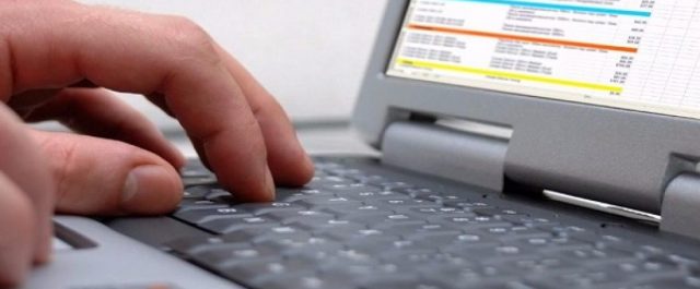 Καταιγιστικός ο ρυθμός των αιτήσεων για το κοινωνικό μέρισμα