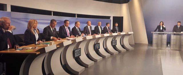 Αυτοί είναι οι έξι του Πολιτικού Συμβουλίου του Κινήματος Αλλαγής