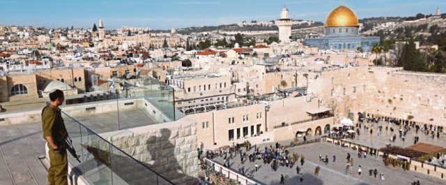 Τέσσερις νεκροί Παλαιστίνιοι από ισραηλινά πυρά