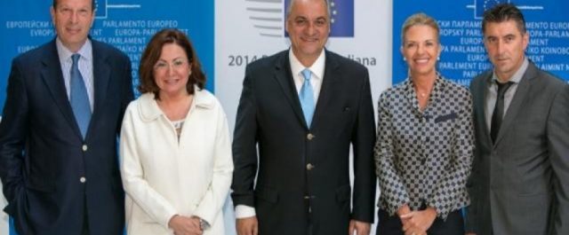 Η ΝΔ διαφωνεί να κατονομάζονται κράτη-μέλη ΕΕ ως “φοροπαράδεισοι”