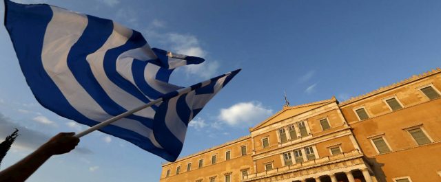 FT: “Η Ελλάδα κατευθύνεται προς μια νέα εποχή”