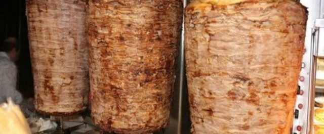 Νενικήκαμεν, η Ευρωβουλή έσωσε γύρο-κεμπάμπ! [tweet]