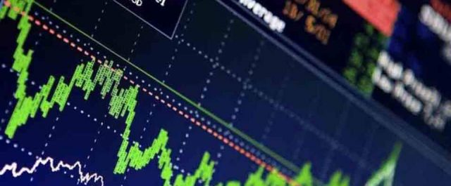 FT: Η Ελλάδα στις αγορές με 7ετές ομόλογο