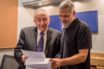 Ο Τζορτζ Κλούνεϊ αφηγητής σε ντοκιμαντέρ για τη ζωή του Σιμόν Πέρες