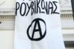Ο “Ρουβίκωνας” πέταξε μπογιές στο τουρκικό προξενείο στο Παλιό Ψυχικό