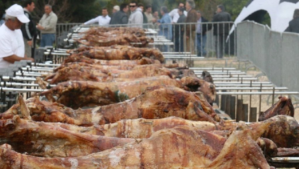 Οικονομικό «μπάχαλο» εν όψει Πάσχα: Το καλάθι του Γεωργιάδη, οι παραγωγοί, το κρέας&hellip;