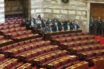 Ο εμφύλιος στη “Χρυσή Αυγή”, η τριχοτόμηση και η… στροφή Μπαρμπαρούση