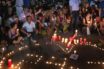 Βουβή συγκέντρωση στο Σύνταγμα για τους νεκρούς στις φωτιές της Αν. Αττικής (video, εικόνες)
