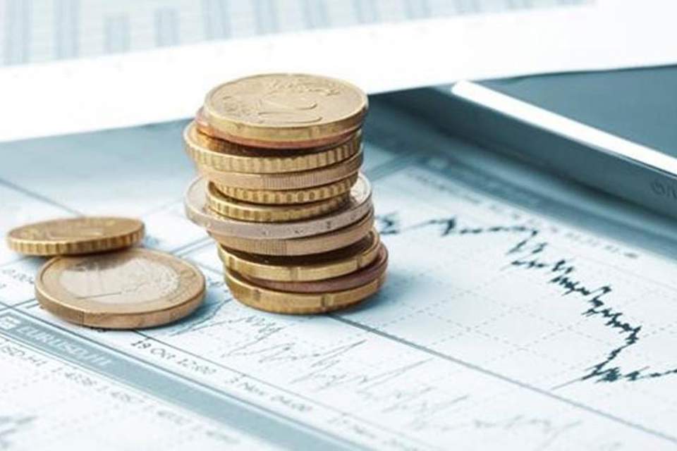 Bloomberg: Το spread του δεκαετούς μειώθηκε για πρώτη φορά κάτω από το αντίστοιχο ιταλικό