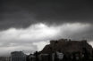 Αποχαιρετισμός… στο Φθινόπωρο – Ραγδαία αλλαγή με βροχές, καταιγίδες και χιόνια (video)