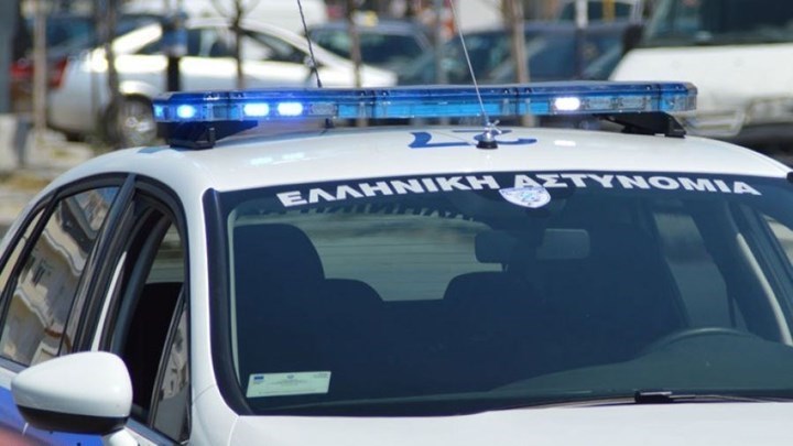 Επίθεση με μολότοφ σε αλβανικό τουριστικό γραφείο στο κέντρο της Αθήνας