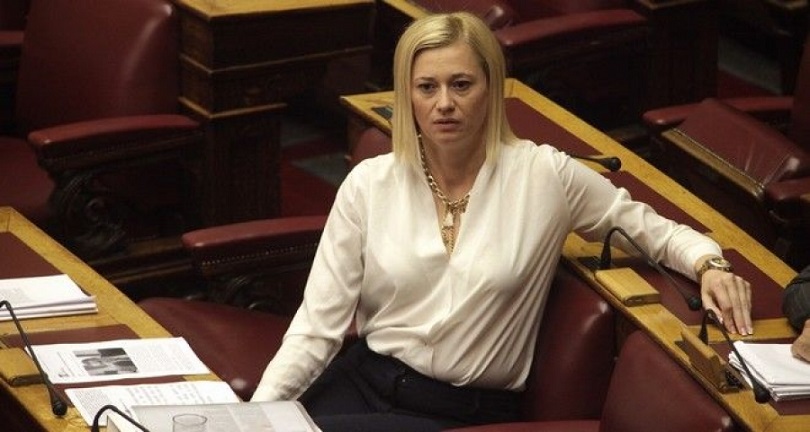 Ξέφυγε η Μακρή: Χυδαία ανάρτηση για τις φοιτήτριες – θύματα του καθηγητή στο ΤΕΙ Σερρών