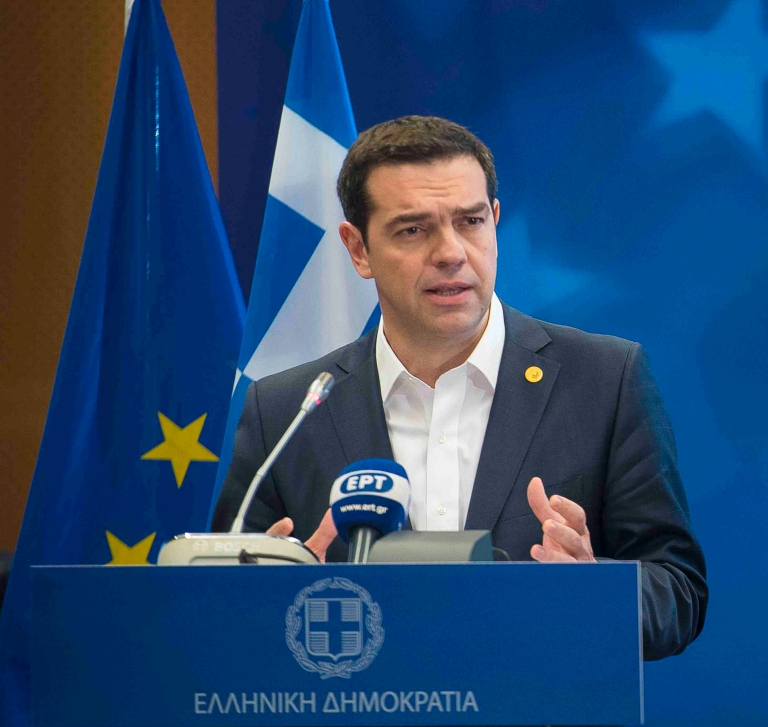 Τσίπρας: Η κυβέρνηση υλοποιεί τη δέσμευση για ενίσχυση της εργατικής δύναμης και τη βελτίωση του εισοδήματος (video)
