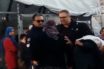 Σε διαθεσιμότητα ο αστυνομικός που βρίζει χυδαία ηλικιωμένη στη Μόρια – Το βίντεο της ντροπής (video)