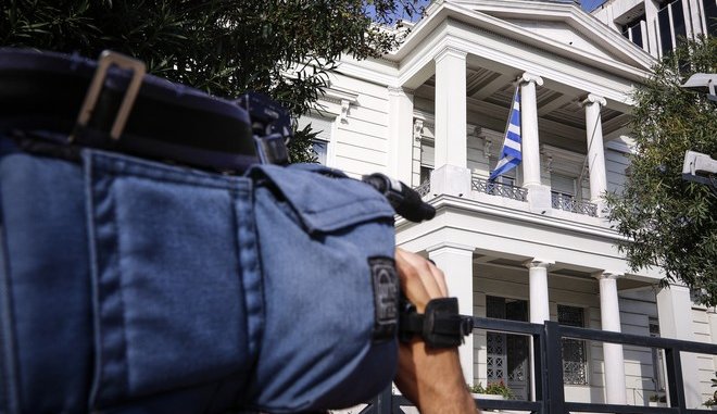 Αλβανικός Τύπος: Άνοιξαν θέμα οι “αποκαλύψεις” για μυστικά κονδύλια σε ΜΜΕ