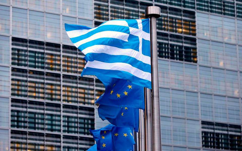 Στην Κομισιόν το προσχέδιο προϋπολογισμού με τη μη περικοπή συντάξεων