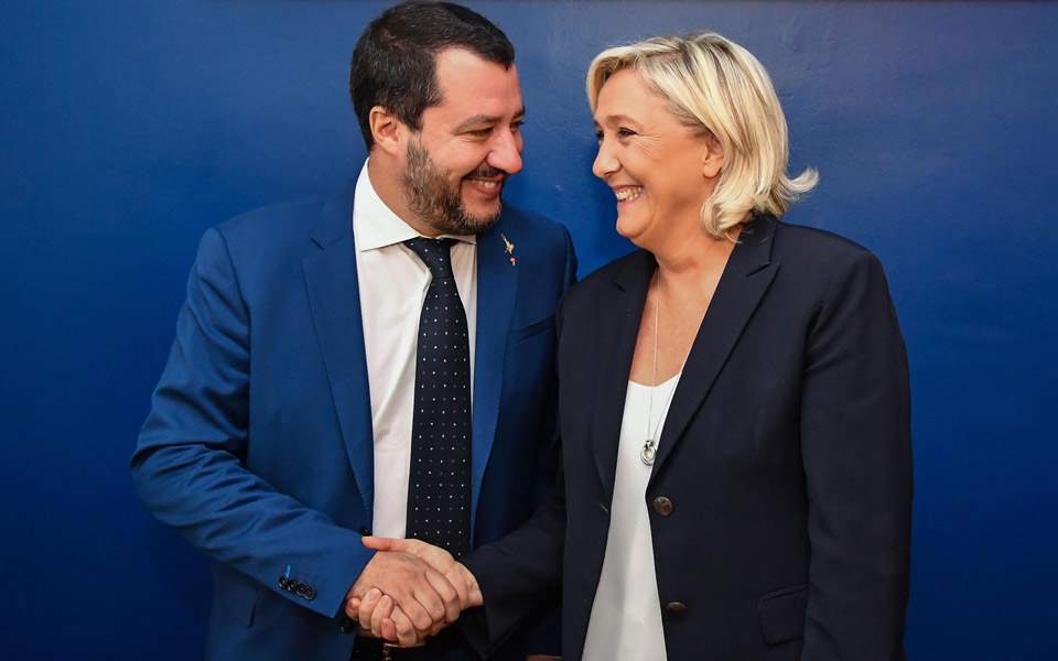 Ματέο Σαλβίνι – Μαρί Λεπέν σε κοινή κάθοδο στις Ευρωεκλογές