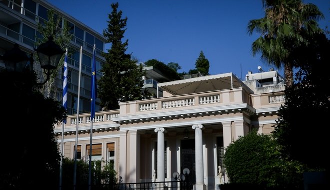 Προβοκάτσια καταγγέλλει το Μαξίμου: Δήθεν πληροφορίες για τα απόρρητα κονδύλια