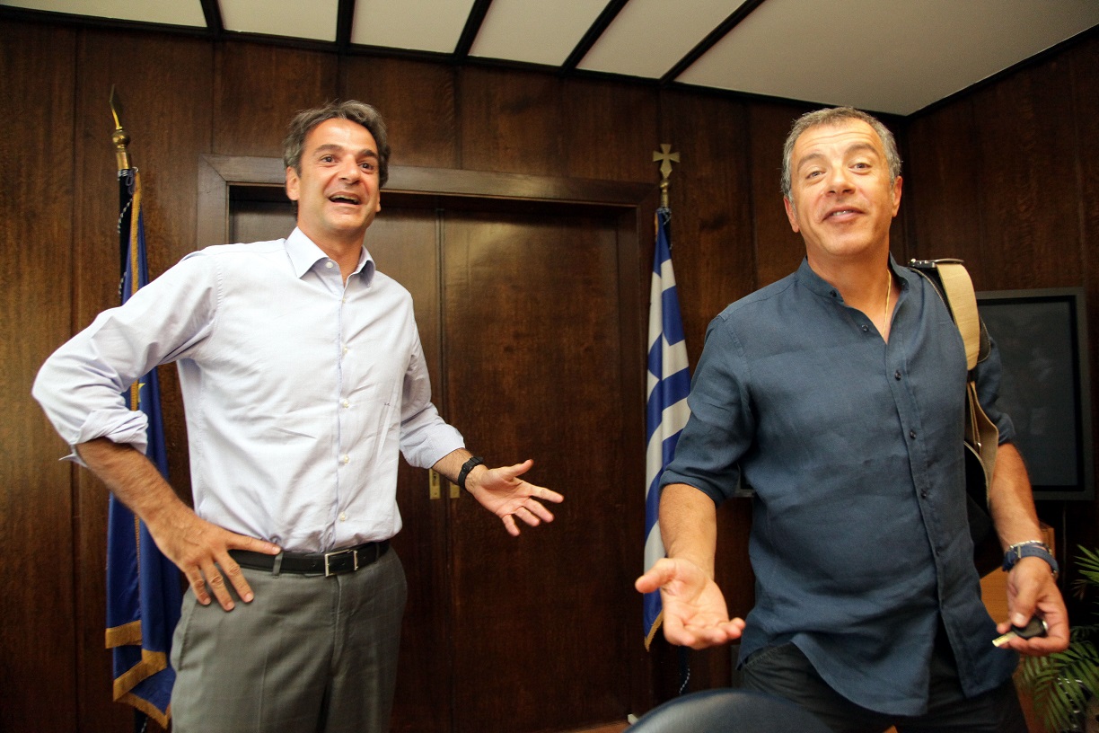 “Τελεσίγραφο” Ν.Δ σε Θεοδωράκη: Καμία συνεργασία εάν στηρίξεις τη Συμφωνία των Πρεσπών