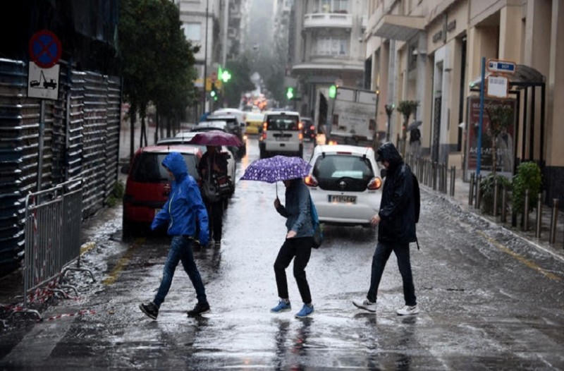 Ο “Ορέστης” είναι εδώ – Πού θα χτυπήσει η κακοκαιρία τις επόμενες ώρες (χάρτες)