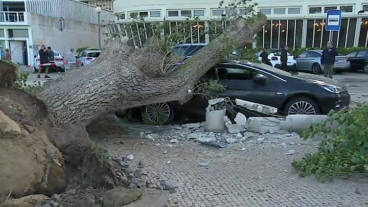 Σάρωσε την Πορτογαλία η καταιγίδα Λέσλι με 176 χλμ. την ώρα (video, εικόνες)