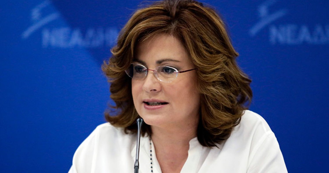 Μαρία Σπυράκη: «Απαγορεύεται να διαμαρτύρονται οι πολίτες από τα μπαλκόνια»