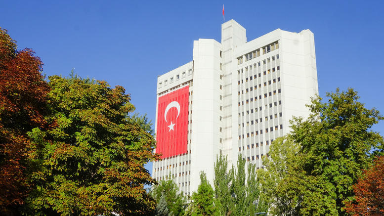 Τουρκικό ΥΠΕΞ: Η Άγκυρα θα συνεχίσει να στηρίζει τη φιλική μας “Μακεδονία”