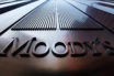 Moody’s: Θετική για το αξιόχρεο των τραπεζών η άρση των capital control