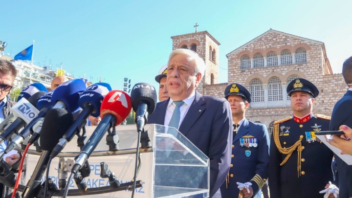 Διπλό μήνυμα Παυλόπουλου σε Σκόπια και Άγκυρα: Καμία έκπτωση στο ευρωπαϊκό και διεθνές δίκαιο (video)