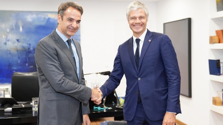 Συνάντηση Μητσοτάκη με τον πρόεδρο του γαλλικού κόμματος των Ρεπουμπλικάνων, Laurent Wauquiez