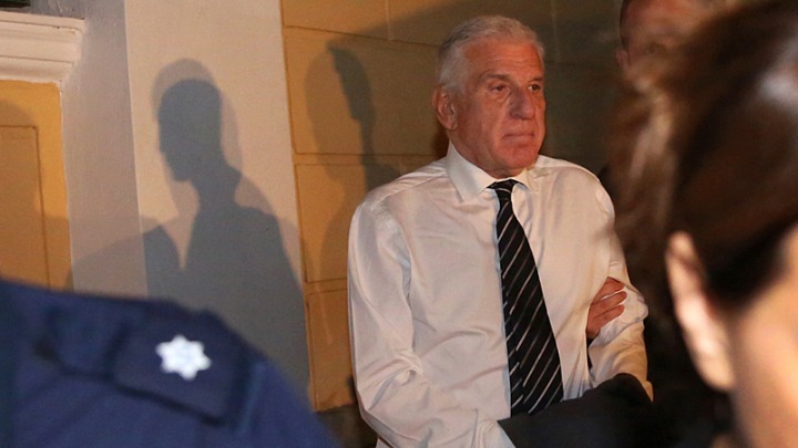 Αναζητώντας τους λογαριασμούς του Γιάννου σε 5 χώρες