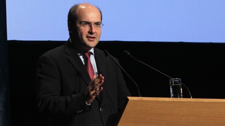 Χατζηδάκης: Πίσω από το brain drain κρύβεται η αποτυχία της χώρας