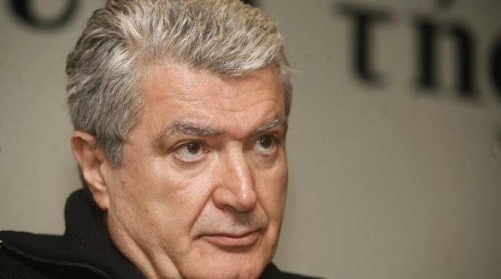Αξελός: Οικονομικά προβλήματα για τον “Αθήνα 9,84 FM” – Ψήφισμα των εργαζομένων κατά των απολύσεων