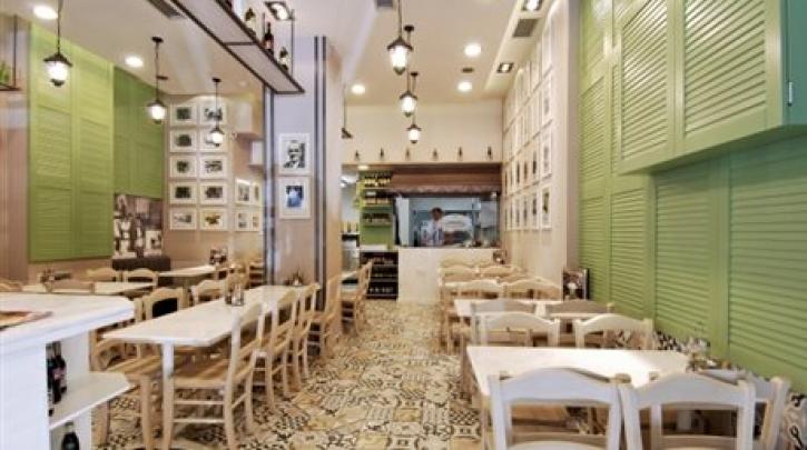 Θεσσαλονίκη: Συνεχίζουν τις κινητοποιήσεις τους οι εργαζόμενοι του εστιατορίου “Τσαρούχας”