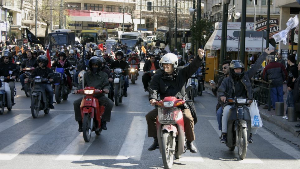 Σε κινητοποίηση αύριο οι “ντελιβαράδες” – Θα συναντηθούν με τον Ανδρέα Νεφελούδη