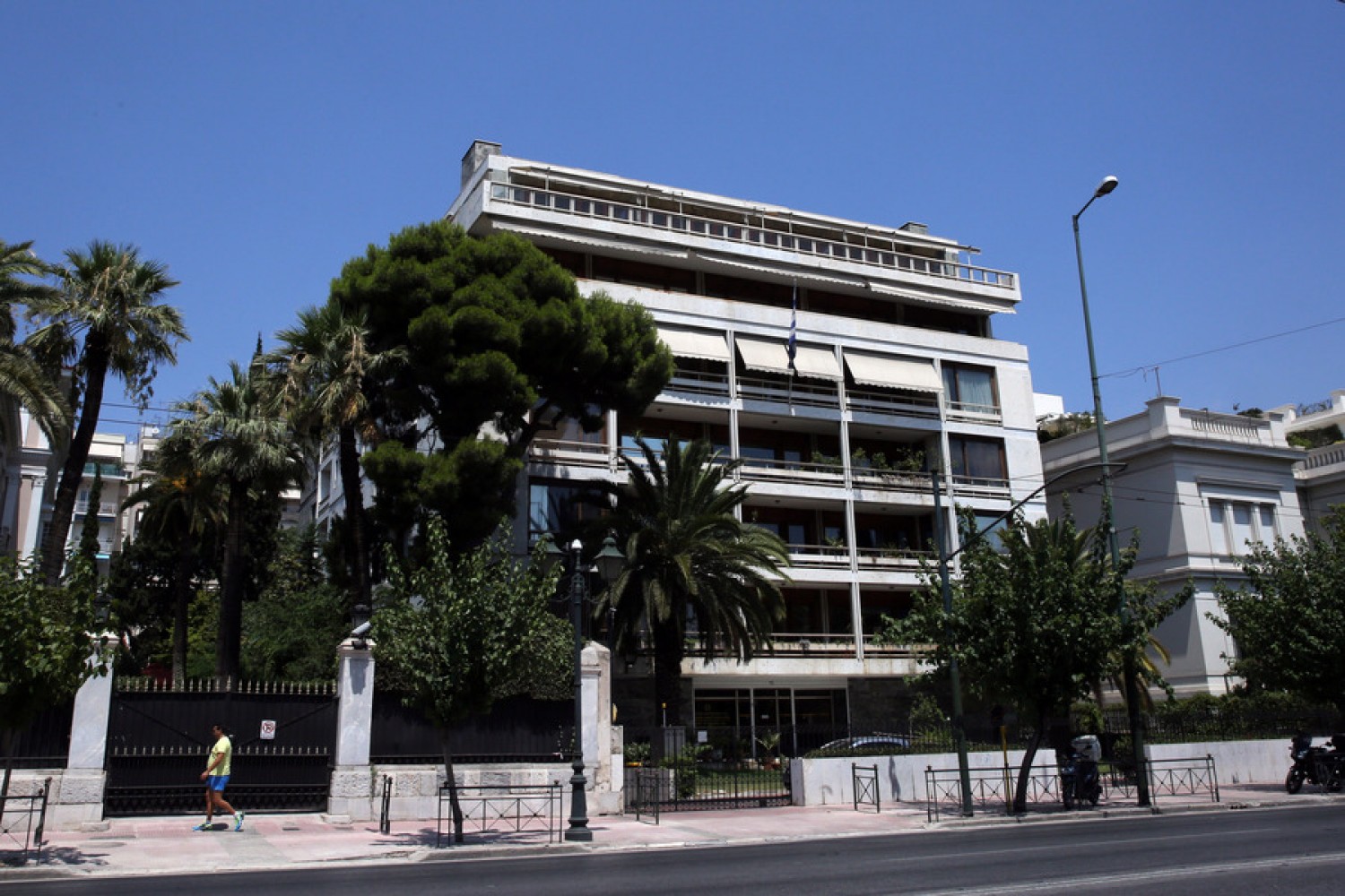Παραπληροφόρηση για τους διευθυντές του Δημοσίου, καταγγέλλει το υπουργείο Διοικητικής Ανασυγκρότησης