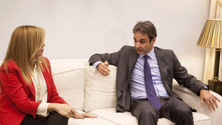 Η στρατηγική του ΚΙΝ.ΑΛ, με αφορμή Σημίτη – Παπαντωνίου, προκαλεί εκνευρισμό στη ΝΔ