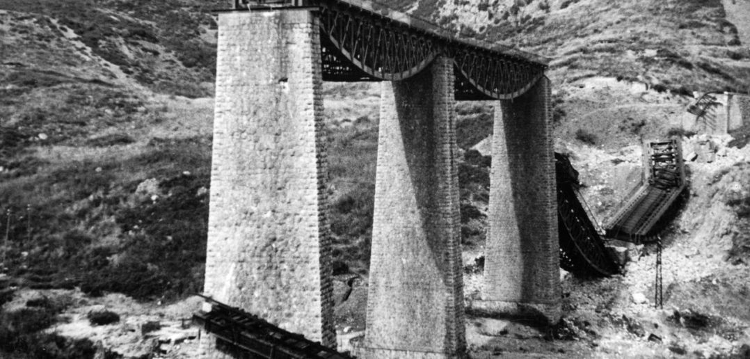 76 χρόνια από την ανατίναξη της γέφυρας του Γοργοποτάμου – Το χρονικό των γεγονότων της μεγάλης σύμπραξης