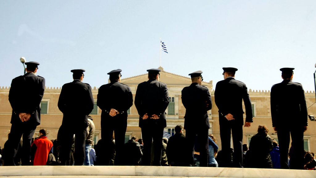 Τα ποσά που θα δοθούν αναδρομικά στους ενστόλους (πίνακας)